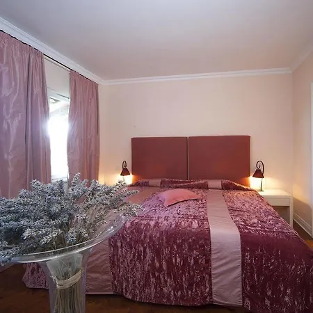 Hotel Astra Laurana