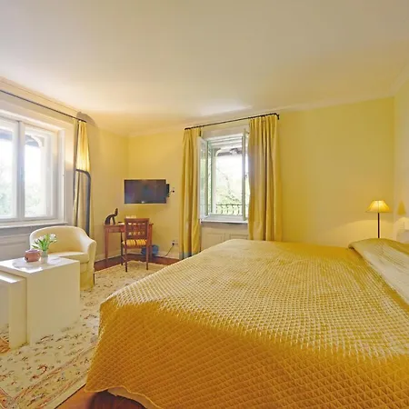 Hotel Astra Laurana